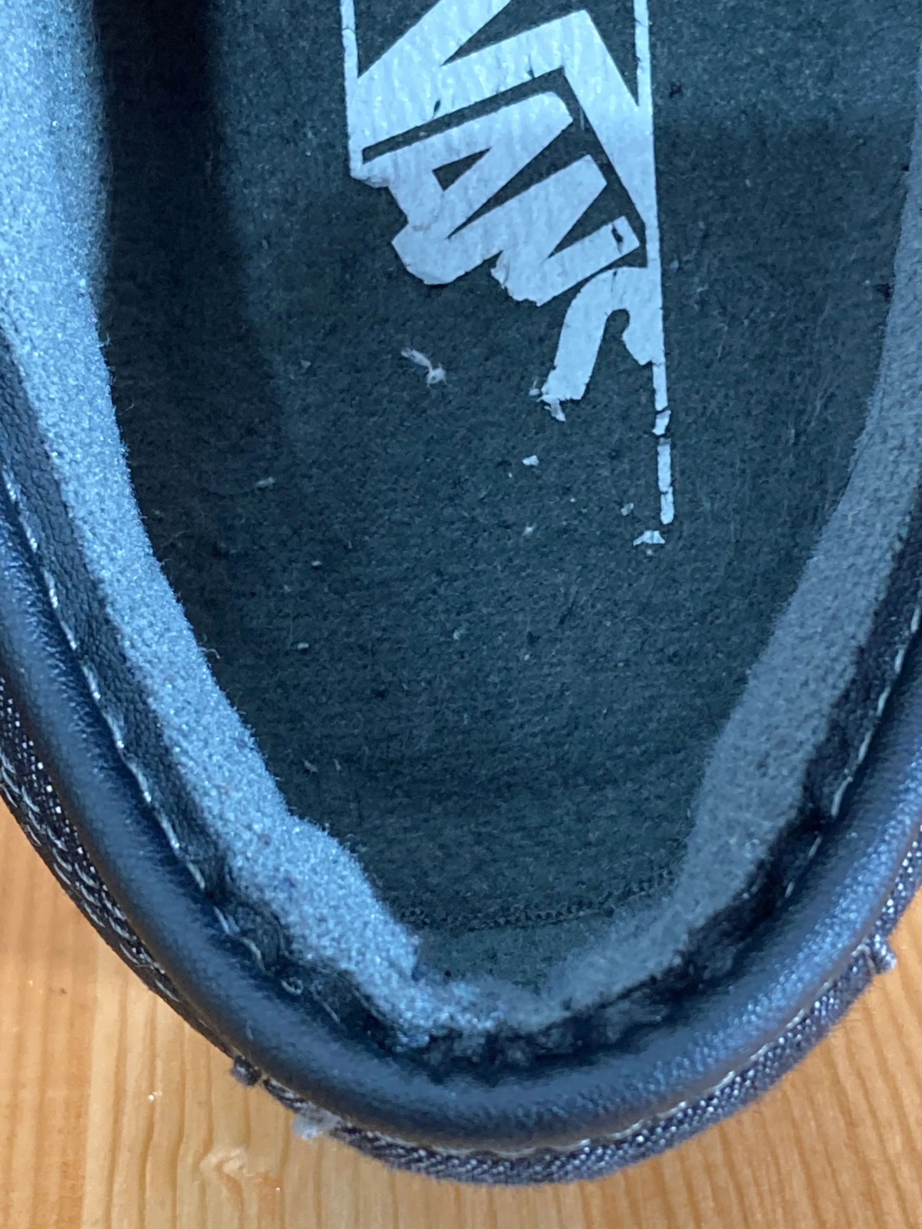 VANS Mens Size 10 Low Top Skateboarding Skateboard Shoes Sneakers