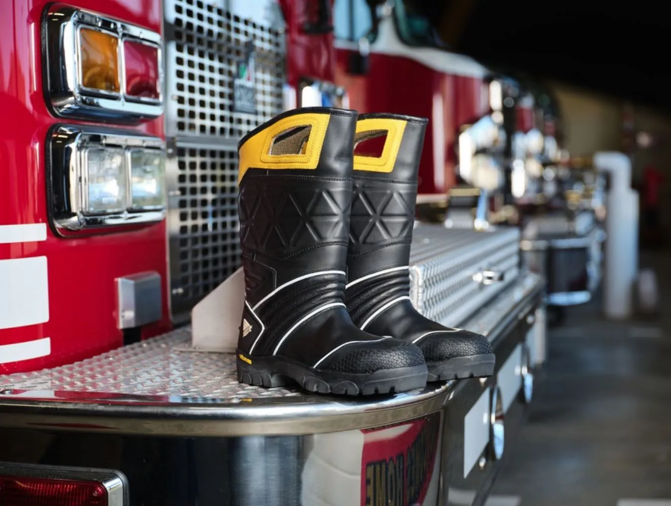 Veridian Vanquish Leather Women's Fire Fighting Boot